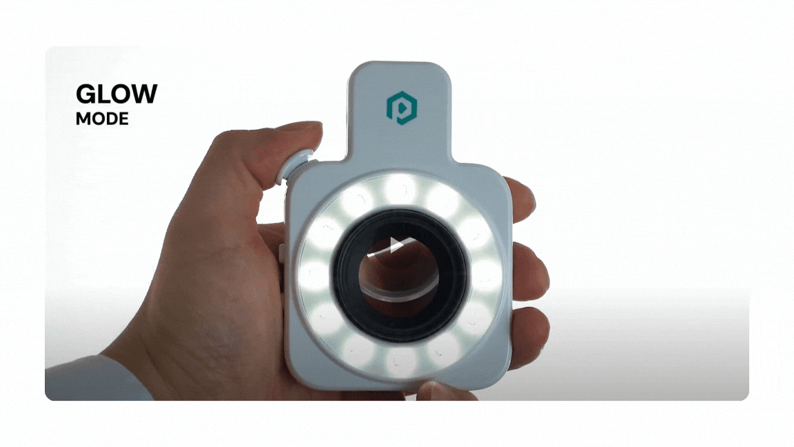 An animated GIF showing a subtle pulsing light effect on a diamond ring in Glow Mode.