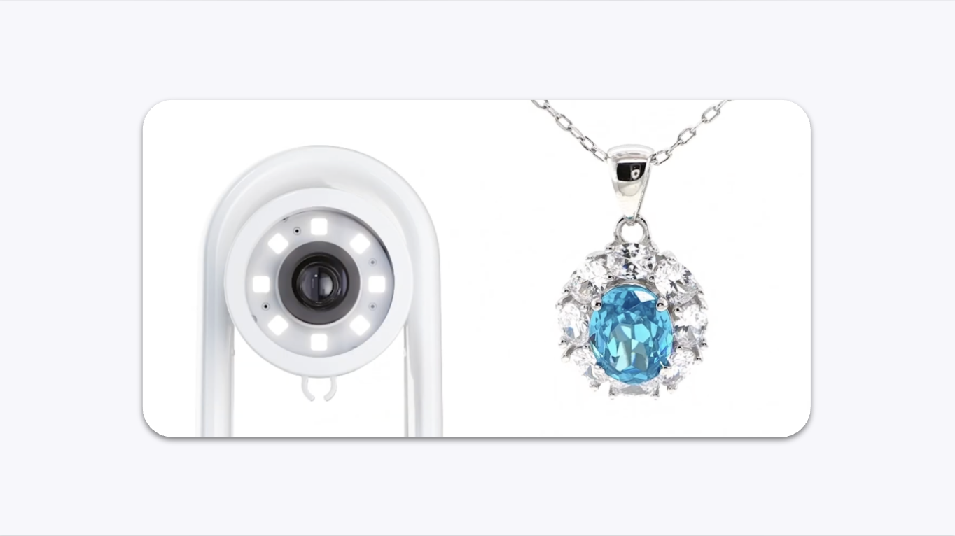 Example of a ring photographed with White Light.